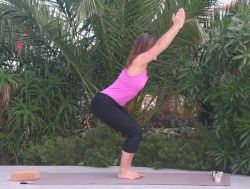 Yoga-Übung Stuhlhaltung-Utkatasana